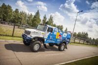 Russian racing team "Kamaz-Master" will use these new racing trucks with hoods 