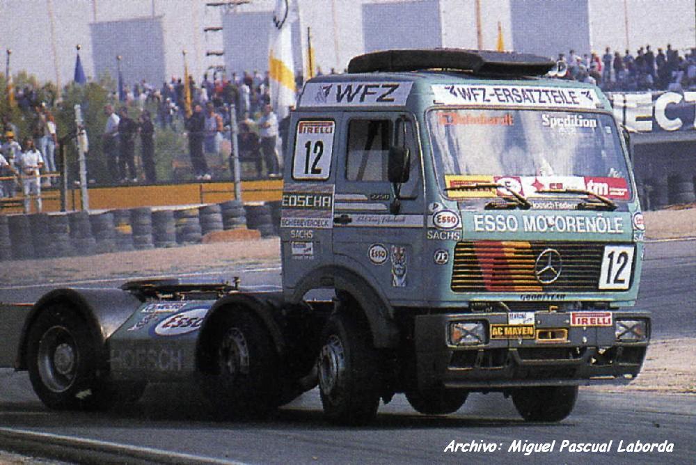 Mercedes race truck #4