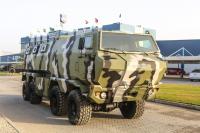 IDEX2015: АвтоКрАЗ и Streit Group представили новый бронегрузовик Hurricane