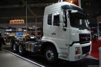 Shanghai 2015: DongFeng показал версию тягача Denon с узкой кабиной