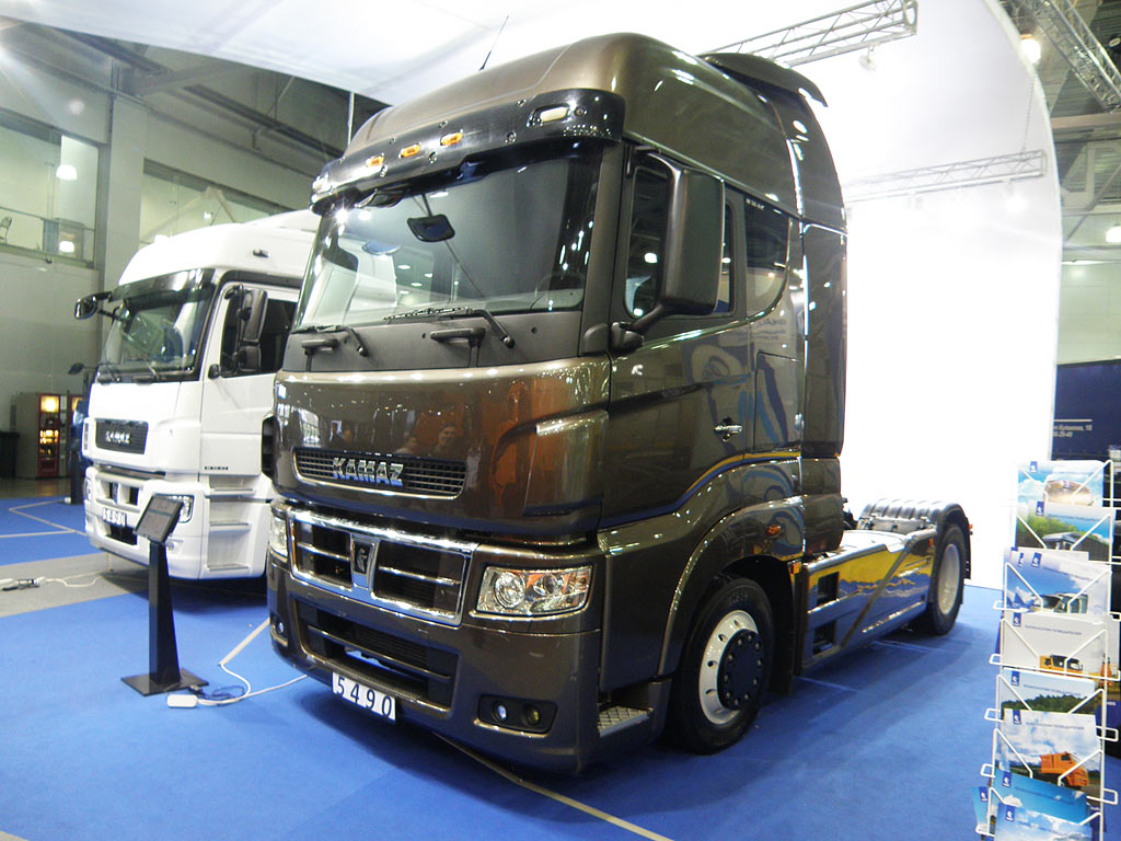 KamAZ 5490 with DMEC cab (Concept vehicles) - Trucksplanet