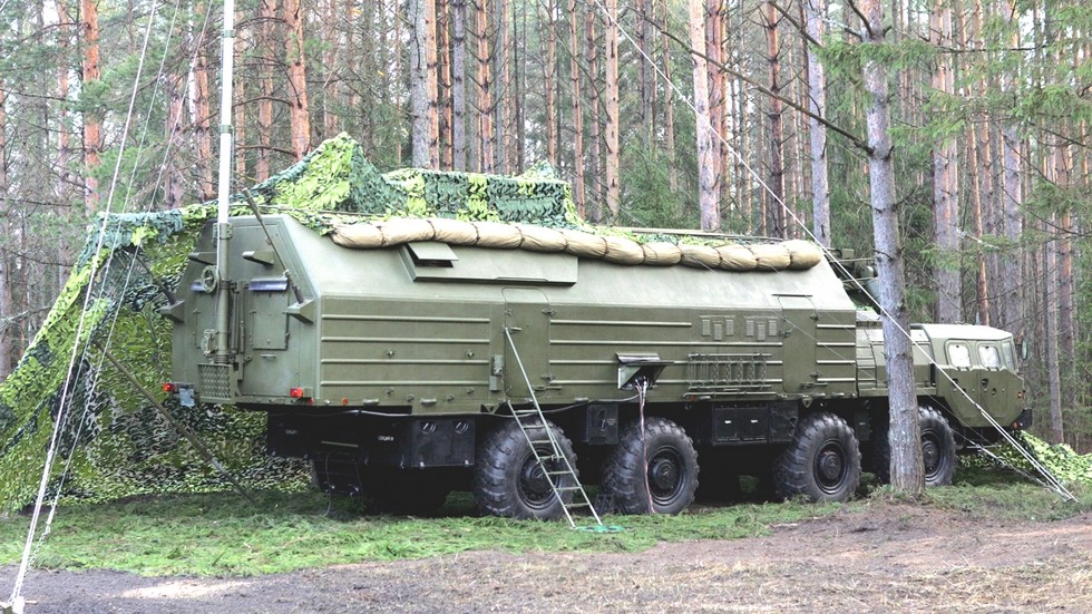 maz-543-543a-military-vehicles-trucksplanet
