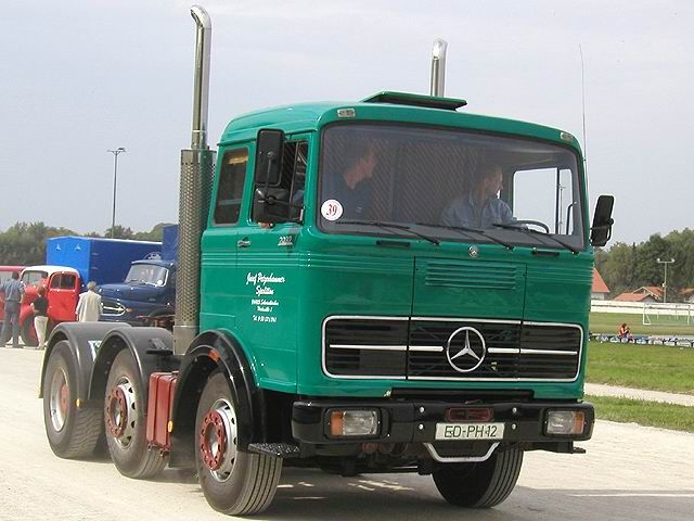 Crack pot Illusion Grader celsius Mercedes-Benz LP heavy range 15-22 tons (Commercial vehicles) - Trucksplanet
