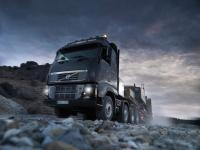 Volvo представил тягач способный перевозить более 200 тонн